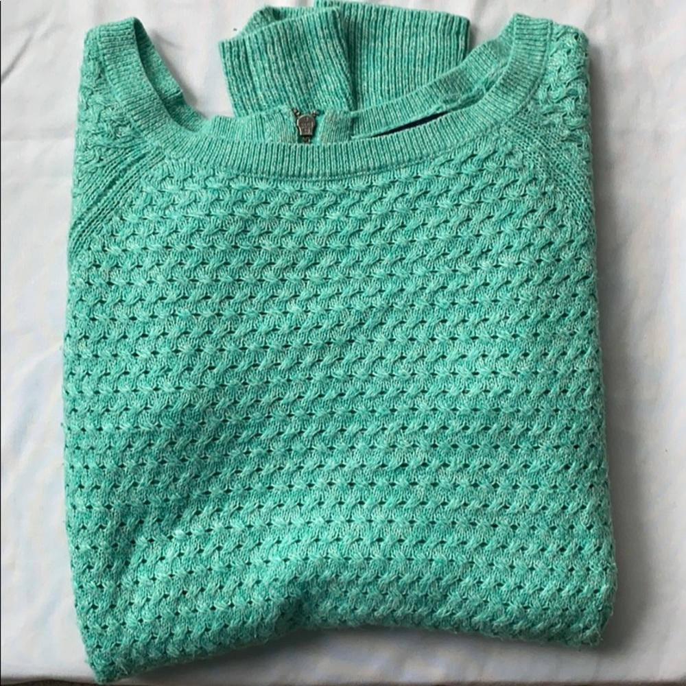 American Eagle knit sweater